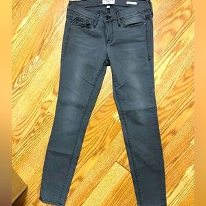 Frame skinny jean, like new, black distressed